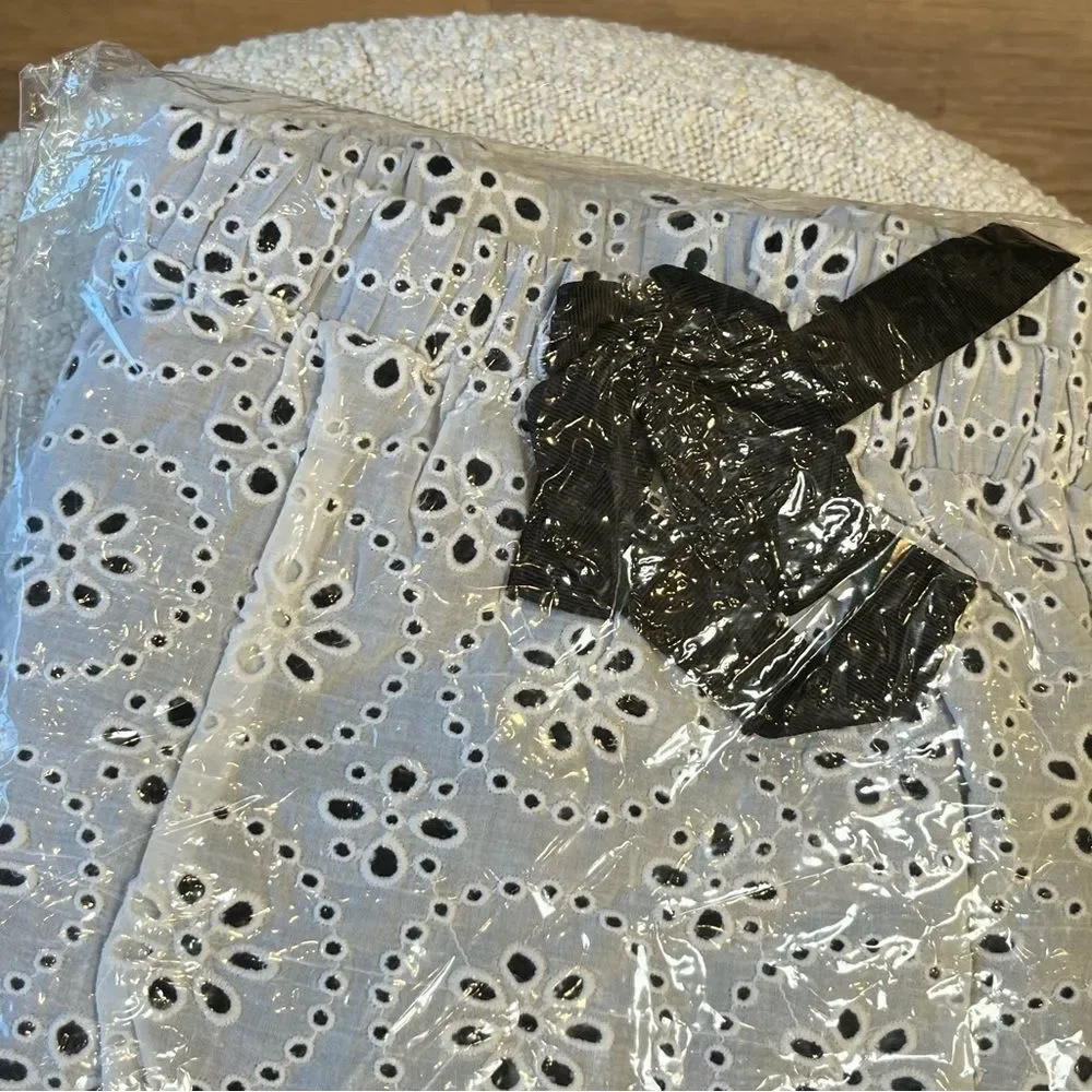 Pari Passu Eyelet Lace Overlay Maxi Skirt in Egret/Black NWT! size 14 (PP sz 2)